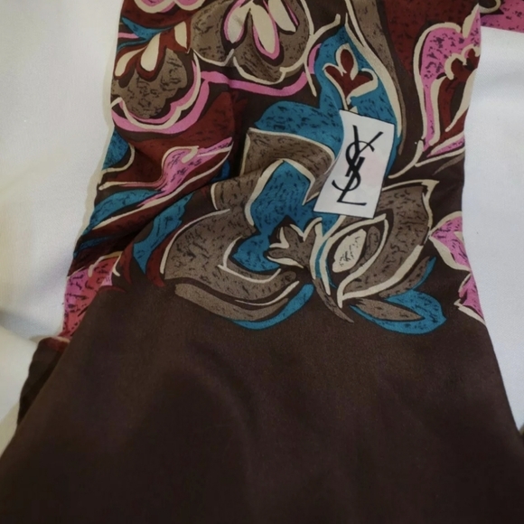YVES SAINT LAURENT YSL VINTAGE 100% SILK SCARF OBLONG JAPAN